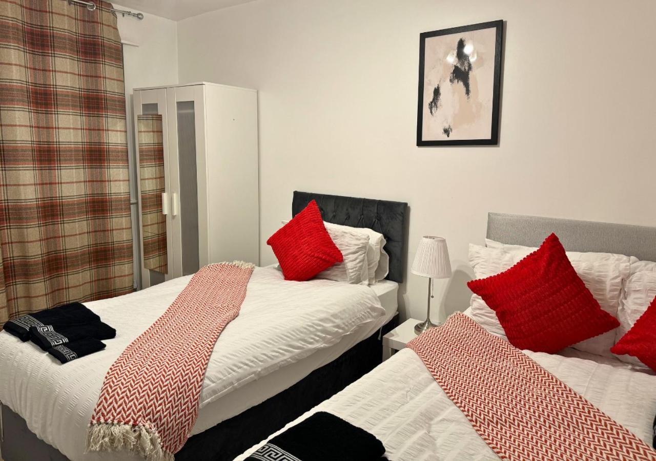 Luxe Sleeps 14 - Wandsworth & Putney Bridge - 4 Bedrooms Apartamento *